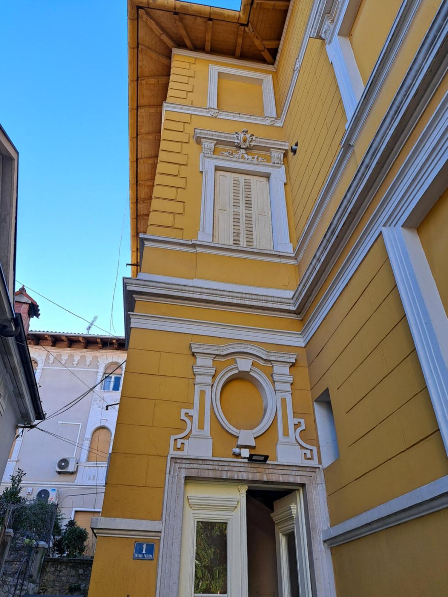 Apartman Barocco Ловран Екстериор снимка