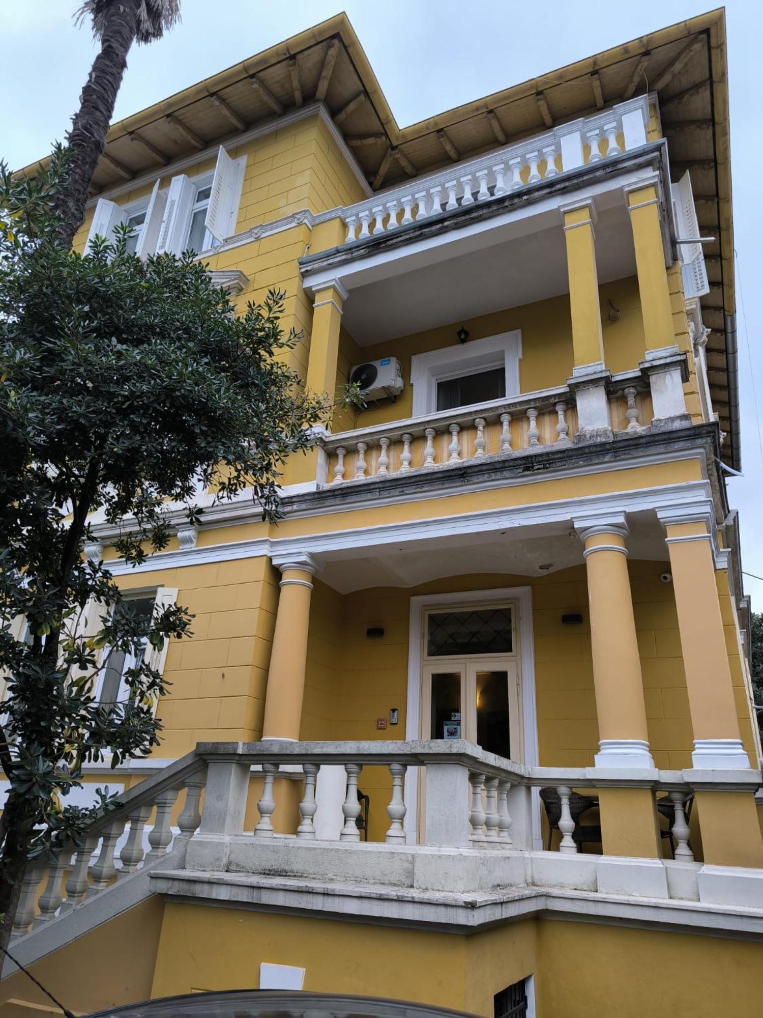 Apartman Barocco Ловран Екстериор снимка